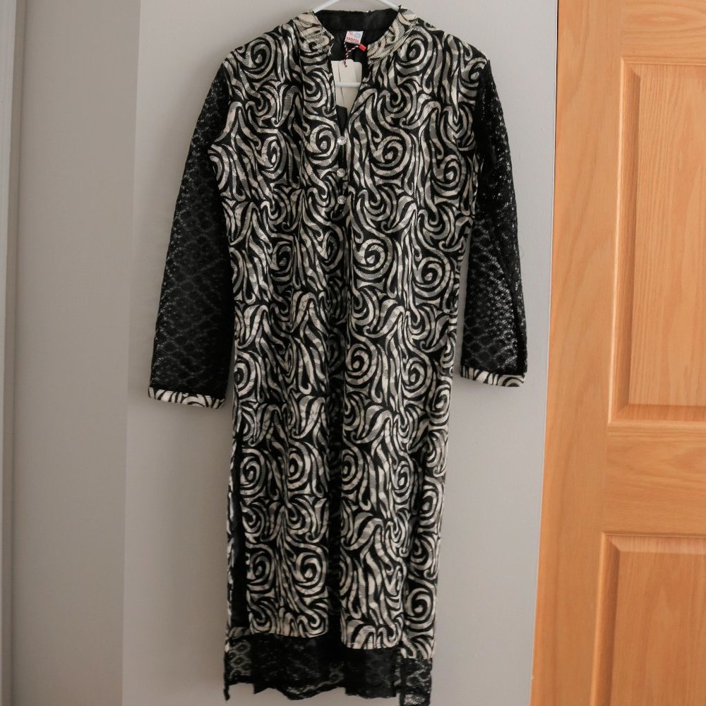 🌹 Black and White Lace Sleeve Kurta